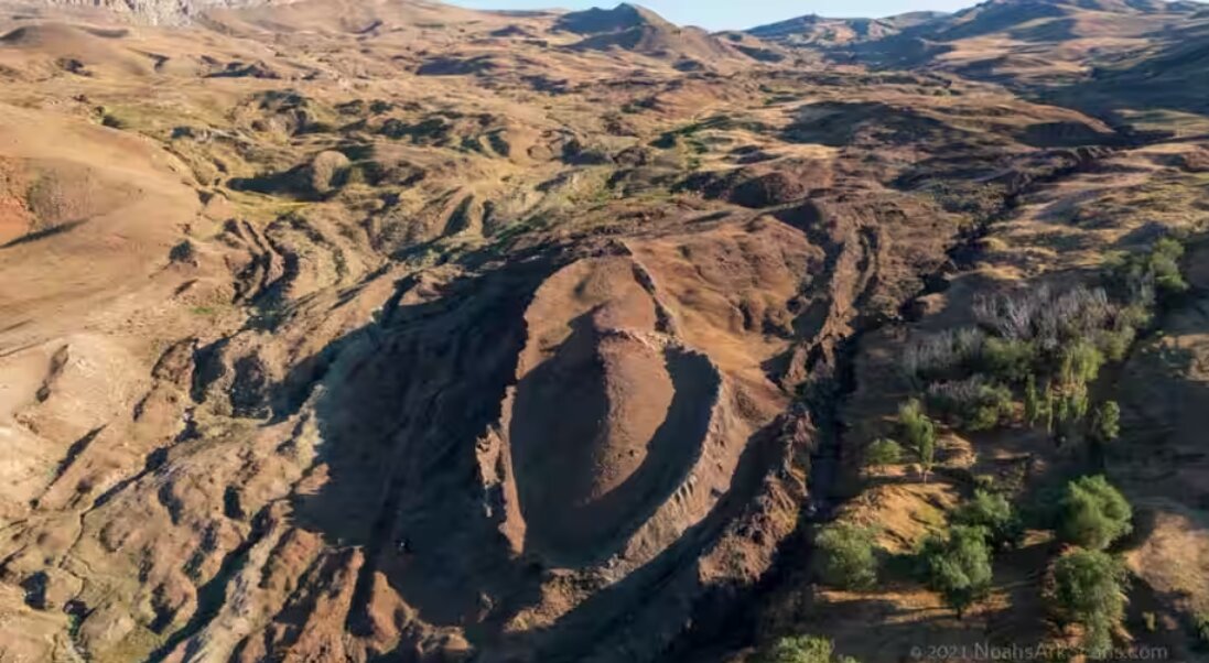 کشف کشتی نوح در مرز ایران و ترکیه!/ عکس