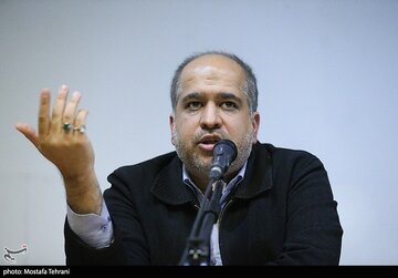 نماینده تهران: رفتارهای زننده و ناشایست در شأن نماینده مجلس نیست