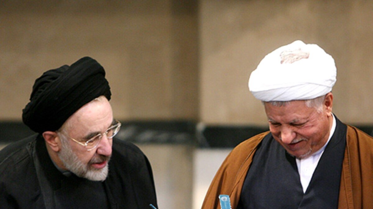 خاطرات هاشمی: شورای نگهبان، لایحه اختیارات رئیسجمهور را با ۱۰ اشکال غیرقابل قبول مواجه کرد. خاطرات هاشمی: شورای نگهبان، لایحه اختیارات رئیسجمهور را با ۱۰ اشکال غیرقابل قبول مواجه کرد.
