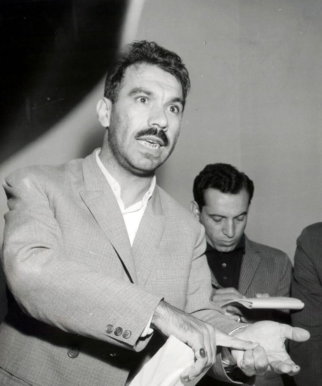 عکس لحظه اعدام طیب حاج رضایی /ای عکاسها، عکس ما را بگیرید