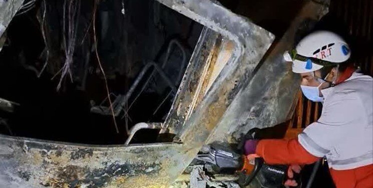 تصادف هولناک ۳ دستگاه تریلی قربانی گرفت