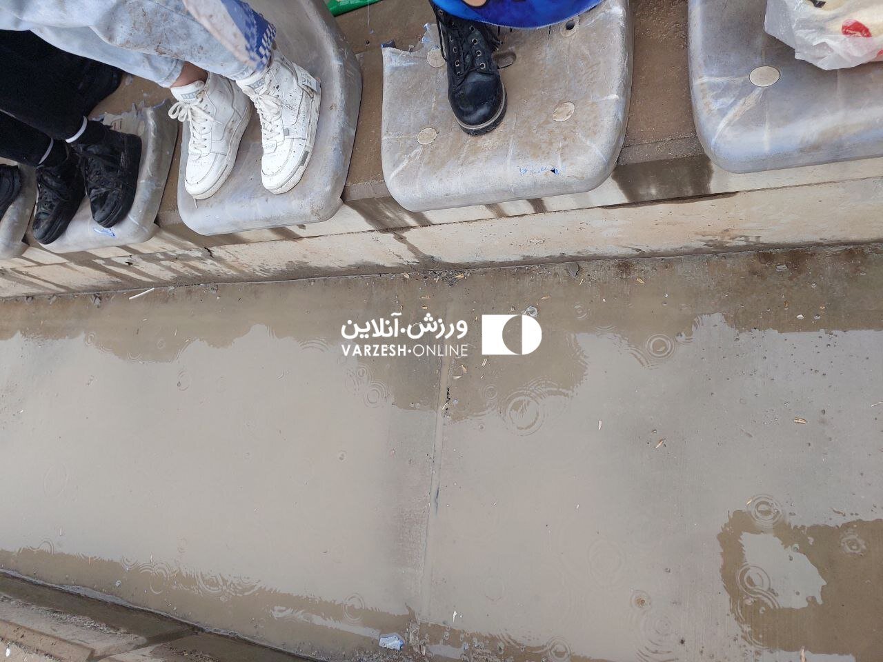 عکس| وضعیت عجیب جایگاه خانمها در بازی استقلال