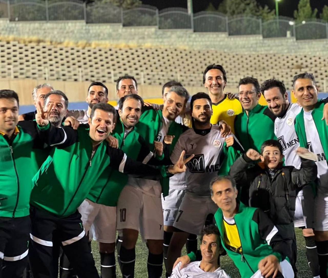 عکس| یاران عادل فردوسیپور قهرمان شدند