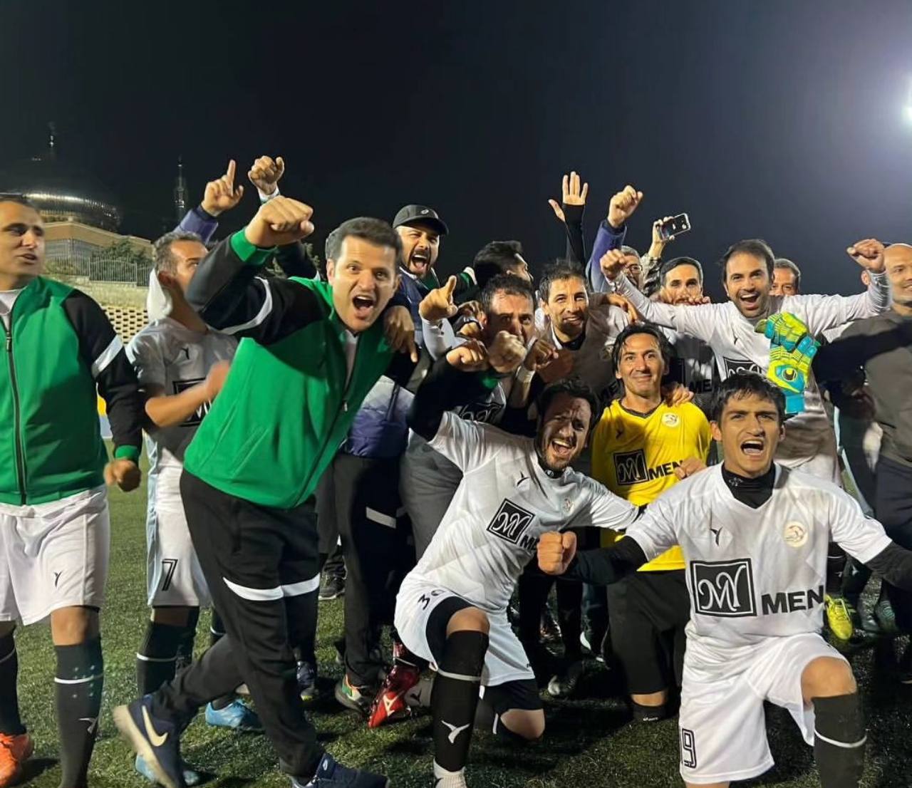 عکس| یاران عادل فردوسیپور قهرمان شدند