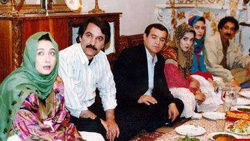 عکس | قاب یادگاری بازیگران سریال «پدرسالار» ۳۰ سال قبل!