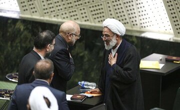 عبور خالص سازها از قالیباف /آقاتهرانی برای ریاست مجلس خیز برداشت /حدادعادل باید درس بگیرد عبور خالص سازها از قالیباف /آقاتهرانی برای ریاست مجلس خیز برداشت /حدادعادل باید درس بگیرد