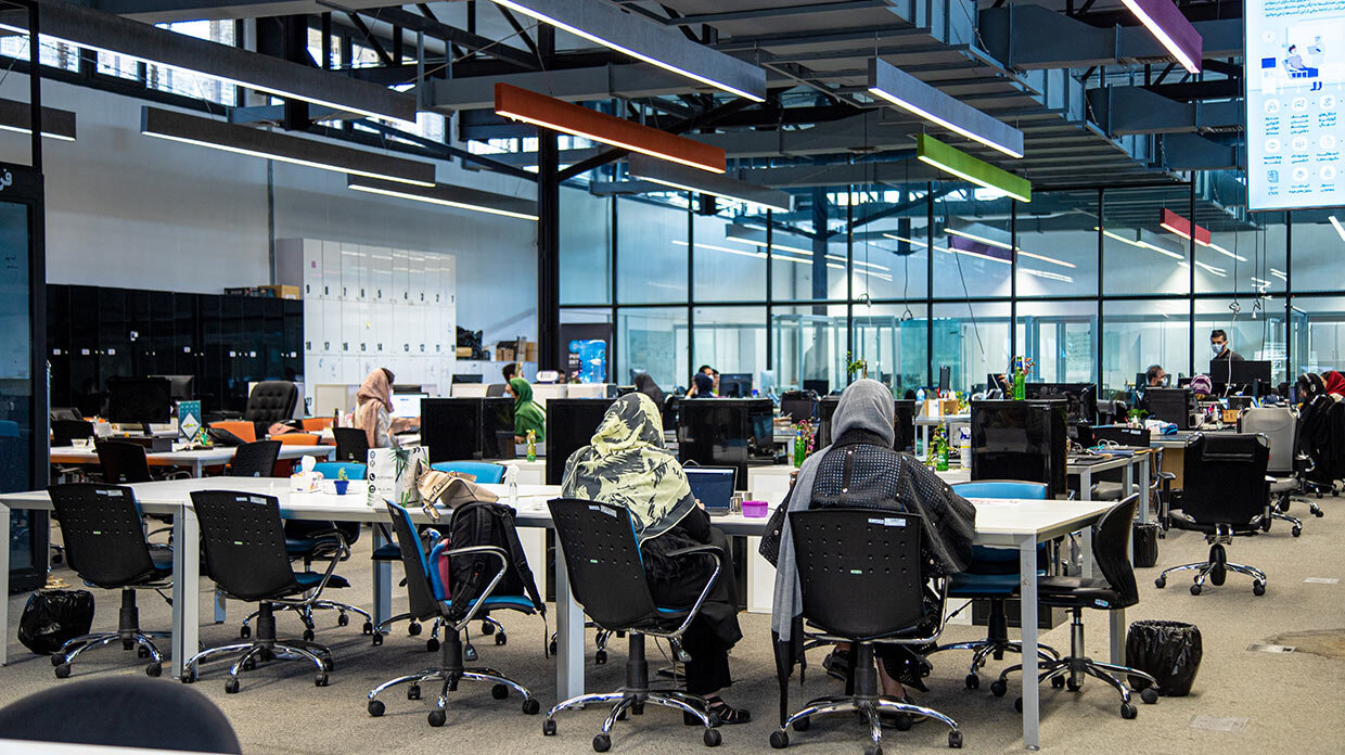 سکوت دهقانی فیروزآبادی؛ سقوط یک میراث!