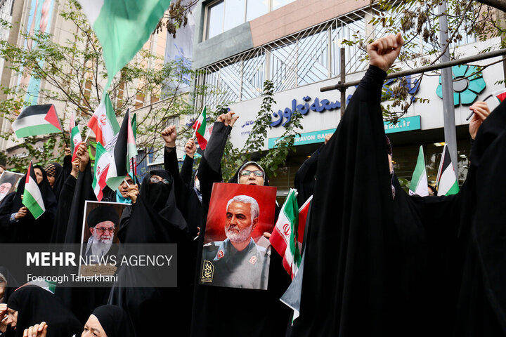 راهپیمایی یوم الله ۱۳ آبان در تهران