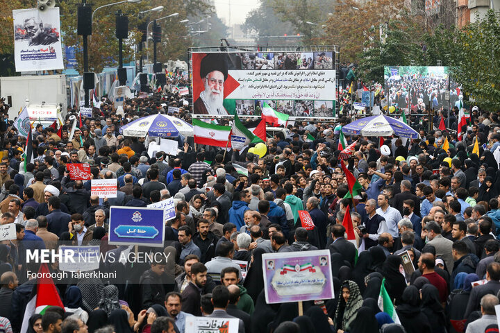 راهپیمایی یوم الله ۱۳ آبان در تهران