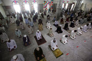ببینید | واکنش جالب امام جماعت اندونزی در حین نماز به زلزله شدید