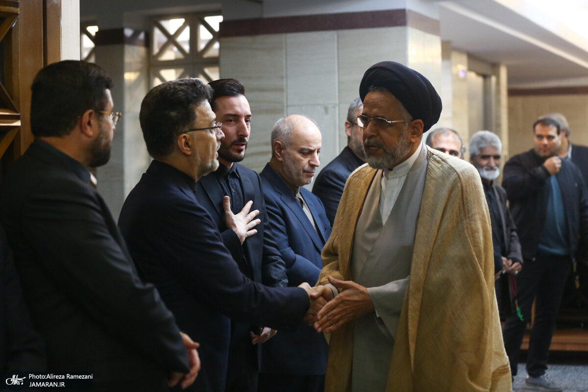 حضور ۲ دولتمرد حسن روحانی در یک مراسم 
