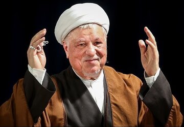 عکس دیدنی از روزگار جوانی روحانی، جهانگیری و نوربخش در کنار آیت الله هاشمی / روزی که کامپیوتر وارد ایران شد