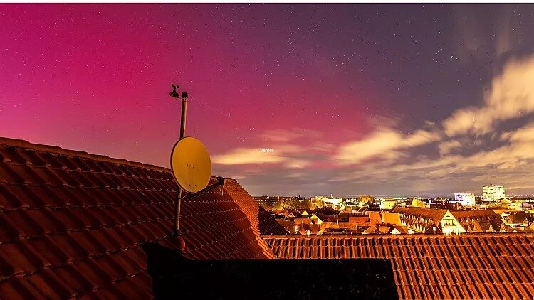 شفق قطبی تماشاییتر شد/ زیبایی مسحورکننده آسمان/ عکس