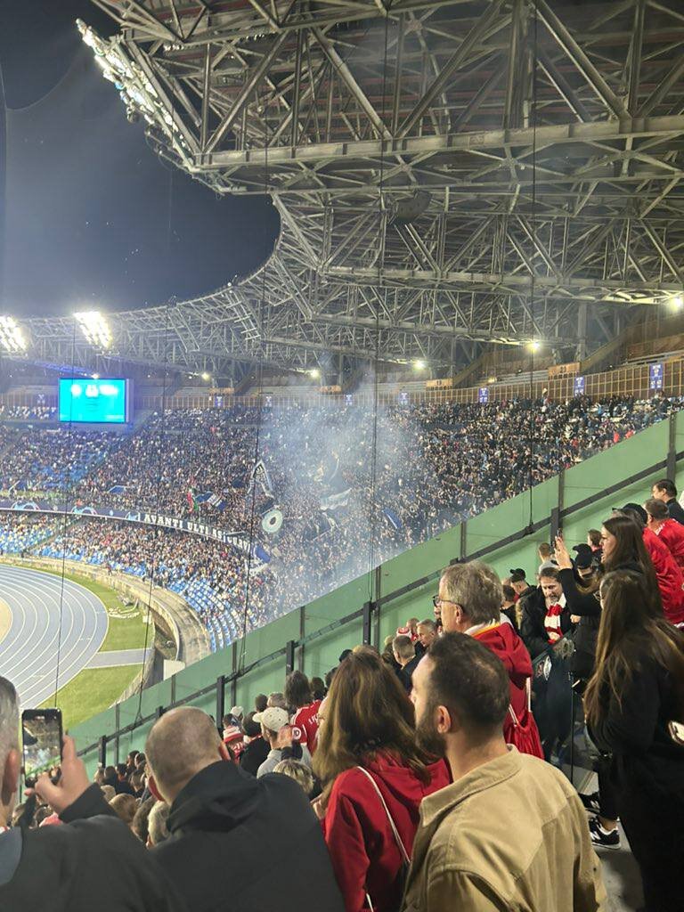 عکس| ورزشگاه مارادونا میدان جنگ شد!