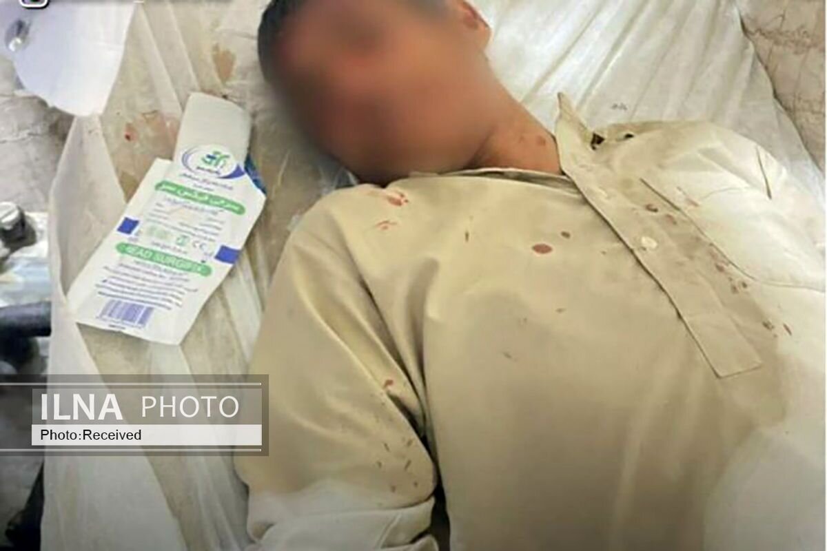 سرویس این مدرسه خودروی سوخت بود که آن هم واژگون شد/ وضعیت وخیم دانشآموزان