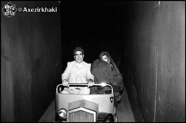 تصویر جالب پیرزن و پیرمرد در تونل وحشت اولین شهربازی تهران/ عکس