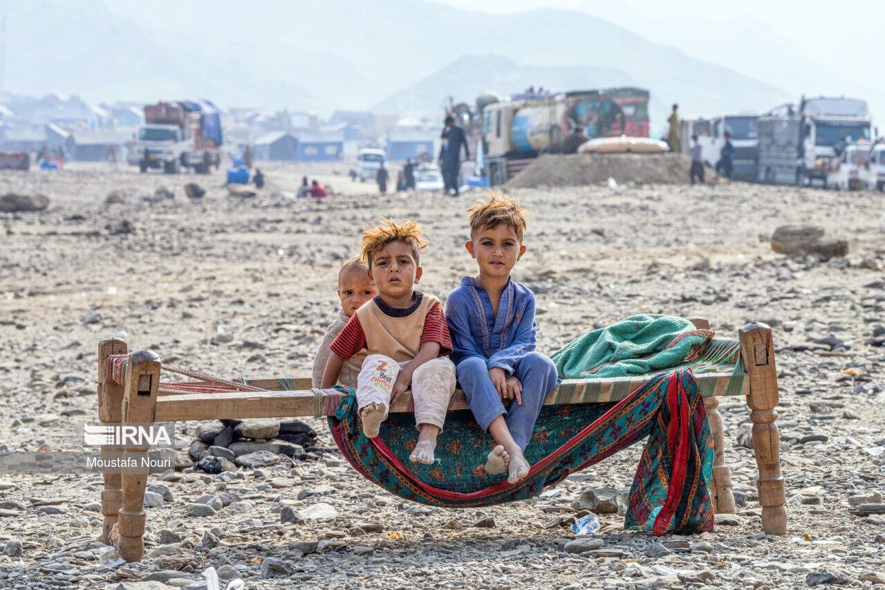تصاویر جالی از کمپ مهاجران افغانستانی/ عکس
