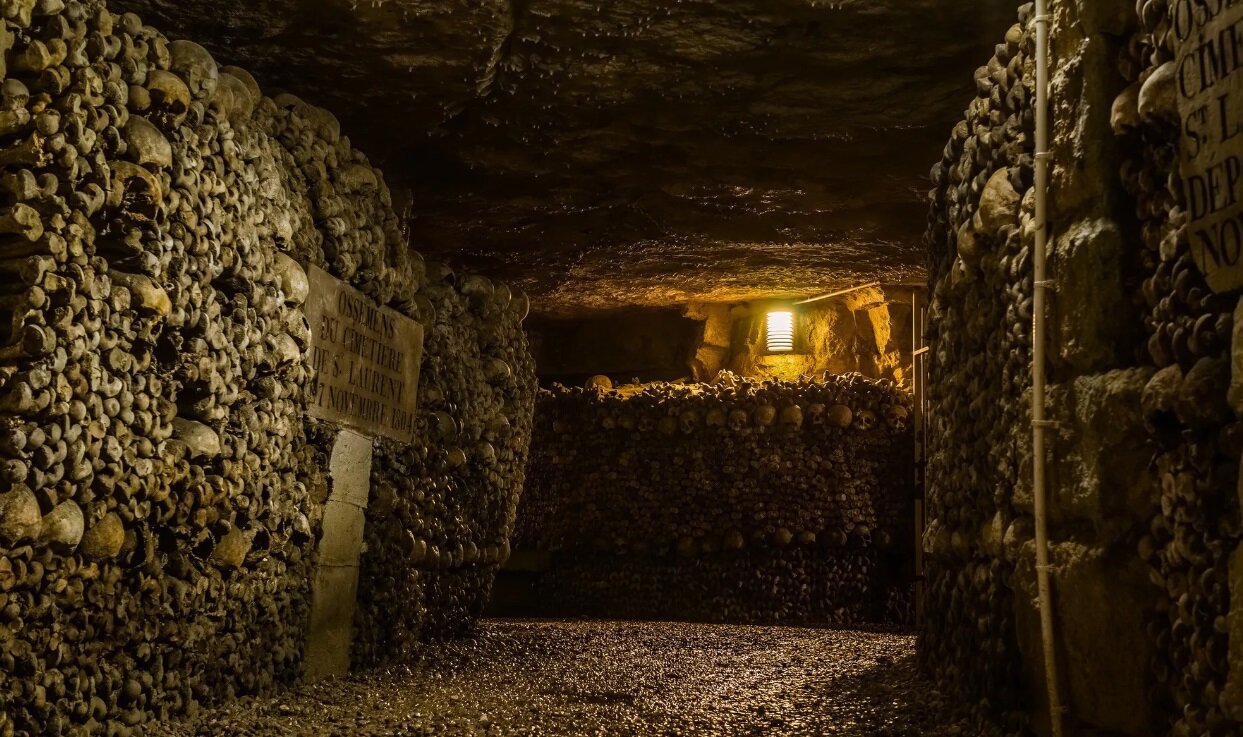 دخمههای مردگان پاریس؛ وهمآورترین جاذبه گردشگری/ عکس