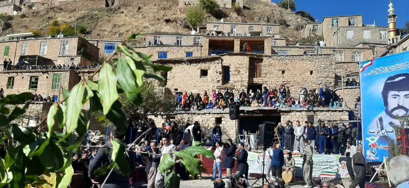 یاقوتهای سرخ در پیچوتاب دلهمرز