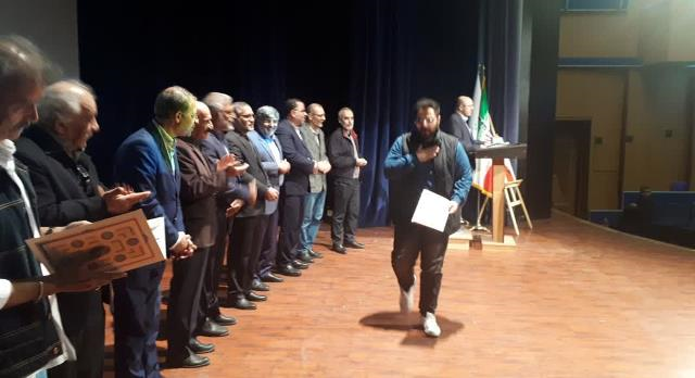 گروهها و هنرمندان برتر سی و چهارمین جشنواره تئاتر استان سمنان معرفی شدند