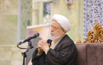 ببینید |با پدر و مادری که بی دین هستند، چطور رفتار کنیم؟ / شیخ حسین انصاریان ببینید |با پدر و مادری که بی دین هستند، چطور رفتار کنیم؟ / شیخ حسین انصاریان
