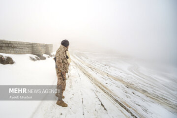 عکس های خاص از نیروهای ویژه سپاه در نقطه صفر مرزی /۲۰۰۰ کیلومتر از ضدانقلاب پس گرفته شد