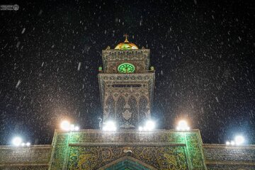 تصاویری از حرم امام علی(ع) هنگام بارش باران