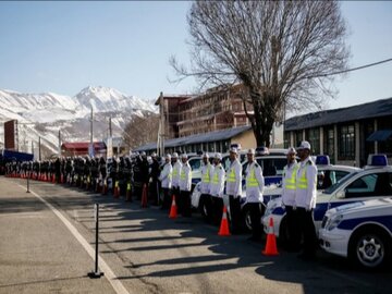 سازماندهی ٧۴ تیم پلیس راه در جاده‌های کرمانشاه/رانندگان از سفرهای غیر ضرور بپرهیزند