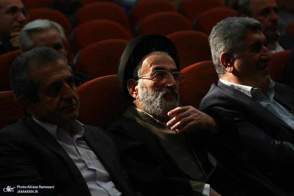 چهرههای اصلاحطلب دور هم جمع شدند/ روحانی معروف هم آمد+عکس