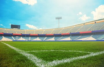 تصاویر | طراحی استادیوم مدرن با کافه معروف سریال Friends؛ ترکیب ورزشگاه و آثار سینمایی!