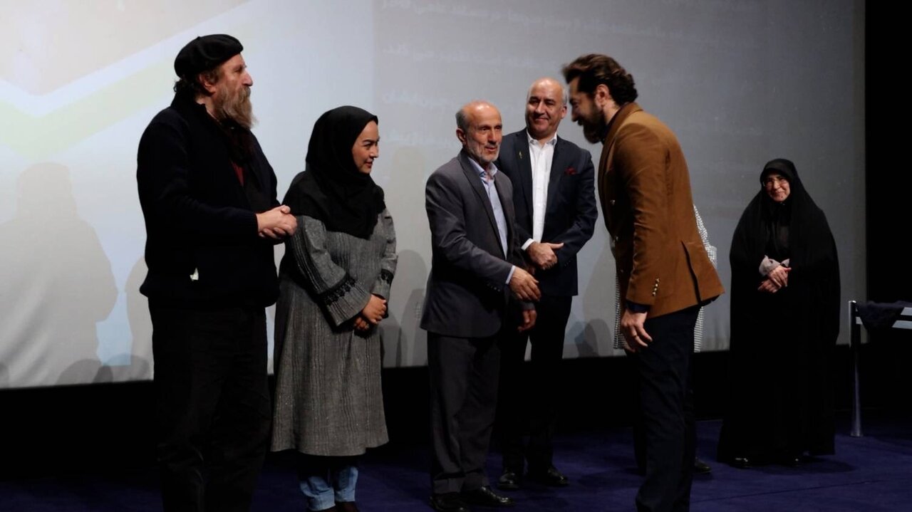 تقدیر ویژه بیست و چهارمین دوره جایزه ترویج علم ایران به بهرام رادان اختصاص یافت/ عکس