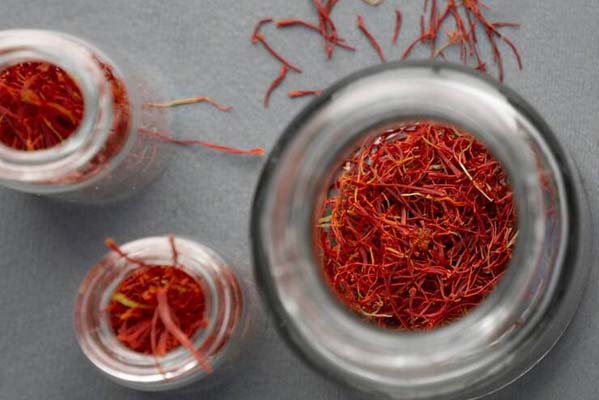 از کجا بفهمیم زعفران اصل است؟