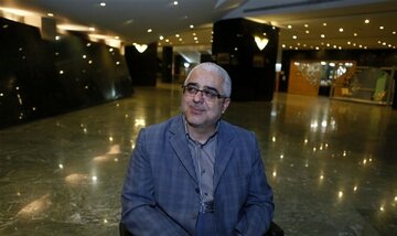 رئیسی اگر اعتماد به نفس داشت از تهران کاندیدای خبرگان می شد /ظریف به تنهایی یک صداوسیماست /روحانی تندروها را نگران کرده است