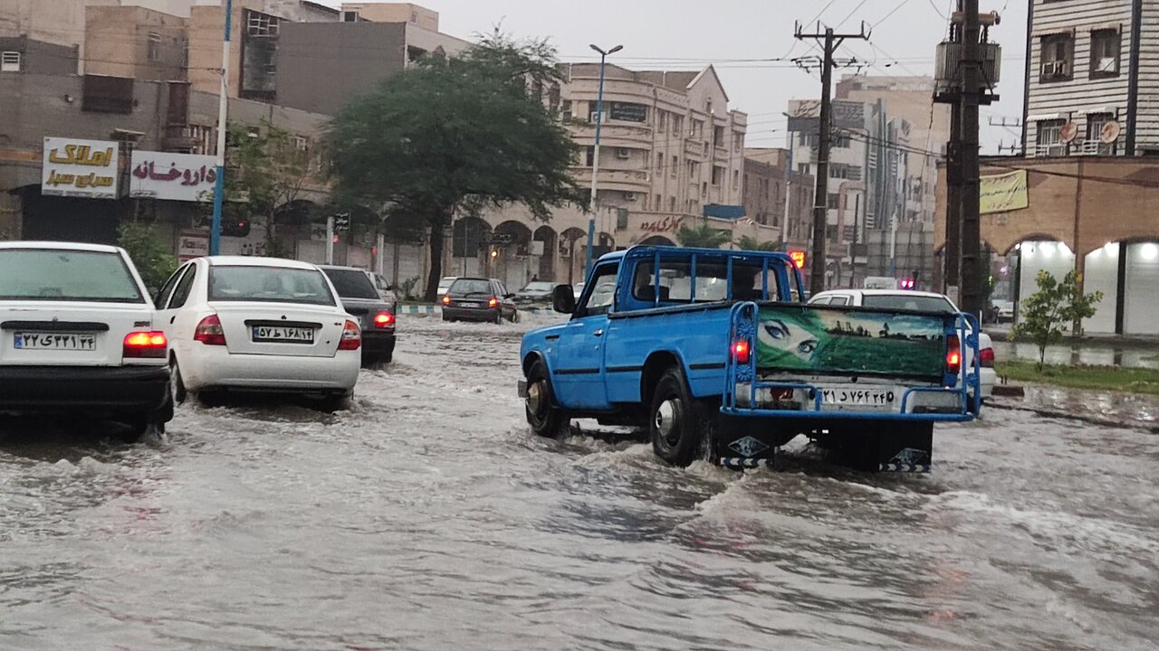 فصل جدید سریال آگرفتگی های معابر در اهواز/ بارش باران و وزش باد بسیار شدید در اهواز