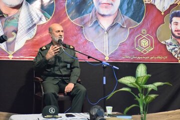 هشدار معاون سیاسی سپاه درباره نقشه دشمن برای انتخابات مجلس در ایران /آمریکا اگر احساس کند قدرتمند هستیم، حاضر به مذاکره و امتیازدهی است هشدار معاون سیاسی سپاه درباره نقشه دشمن برای انتخابات مجلس در ایران /آمریکا اگر احساس کند قدرتمند هستیم، حاضر به مذاکره و امتیازدهی است