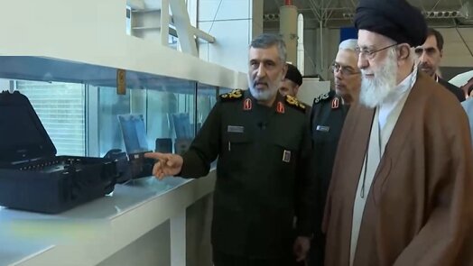 چمدان موشکی ایران را ببینید /هدایت، کنترل و شلیک ۱۰ موشک