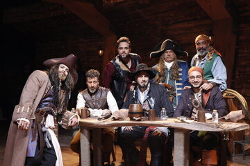 مجید واشقانی:به خاطر حامد آهنگی یک هفته فحش خوردم/ مردم این خانم را در بازی مافیا دوست دارند مجید واشقانی:به خاطر حامد آهنگی یک هفته فحش خوردم/ مردم این خانم را در بازی مافیا دوست دارند