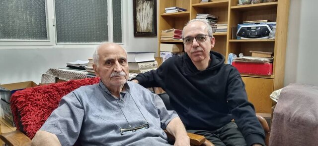 خاطرهبازی نویسندهی قدیمی در دیداری دوستانه