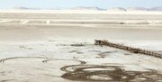 مالچ‌پاشی دریاچه ارومیه؛ پروژه تحقیقاتی یا برنامه‌ای جدی؟/ «هورالعظیم را درس عبرت کنید، بعید است مالچ‌پاشی کمکی کند»