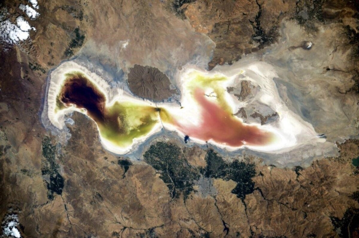 - ادعای یک کارشناس محیط زیست درباره خشک شدن دریاچه ارومیه