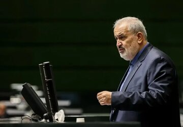 سیگنال مهم وزیر صمت برای بازار خودرو/حذف قیمتگذاری دستوری خودرو در دستور کار است سیگنال مهم وزیر صمت برای بازار خودرو/حذف قیمتگذاری دستوری خودرو در دستور کار است