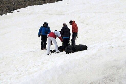 - کشف جسد کوهنورد ۷۰ ساله پس از ۳ روز جستجو در توچال