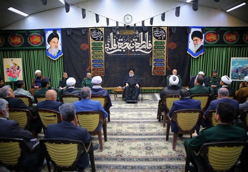 علمالهدی: آمریکا سالهاست اطراف کشور ما مثل سگ پارس میکند/ از ترس بسیج جرئت نزدیک شدن به این ملت را ندارد