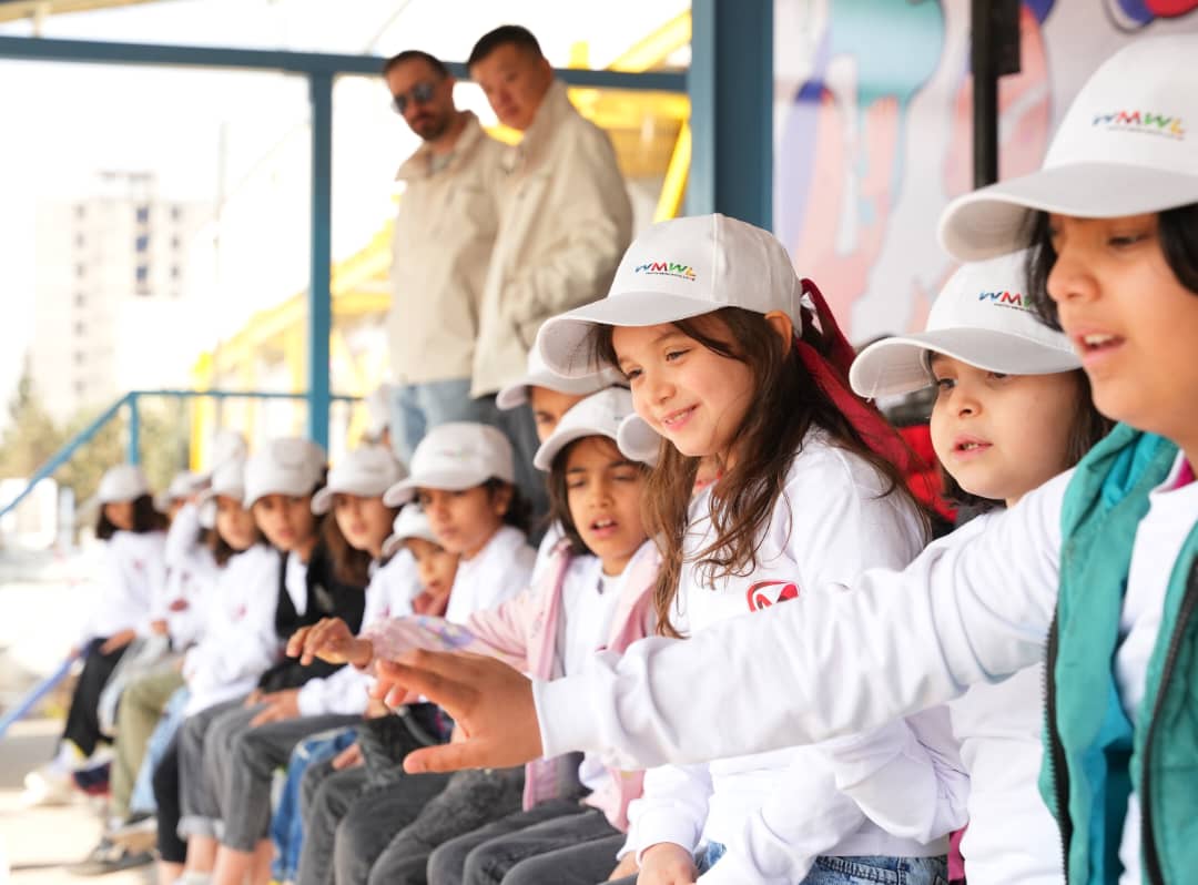 دور همی عشق، ورزش و تفریح ام وی ام برای کودکان