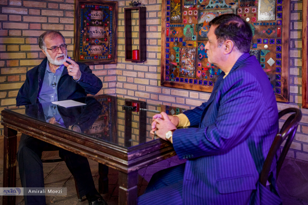 گپ و گفت جذاب عطریانفر و ایمانی؛ از تلاش نیروهای پنهان برای ساقط کردن «جمهوریت» نظام تا «افسردگی سیاسی»