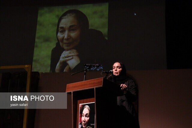 مراسم وداع با پیکر پروانه معصومی در رشت/ ساخت یادمان این بازیگر فقید