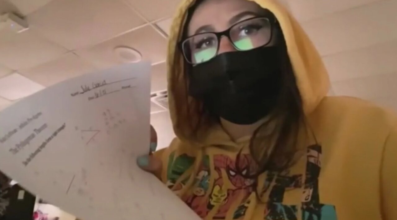 محکوم شدن زنی که به جای دخترش به مدرسه رفته بود/ عکس