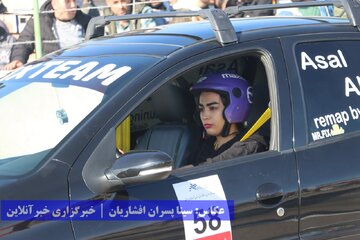 مسابقات اتومبیلرانی درگ (سرعت و شتاب)