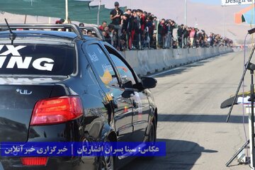 مسابقات اتومبیلرانی درگ (سرعت و شتاب)