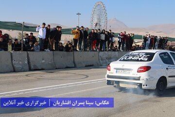 مسابقات اتومبیلرانی درگ (سرعت و شتاب)
